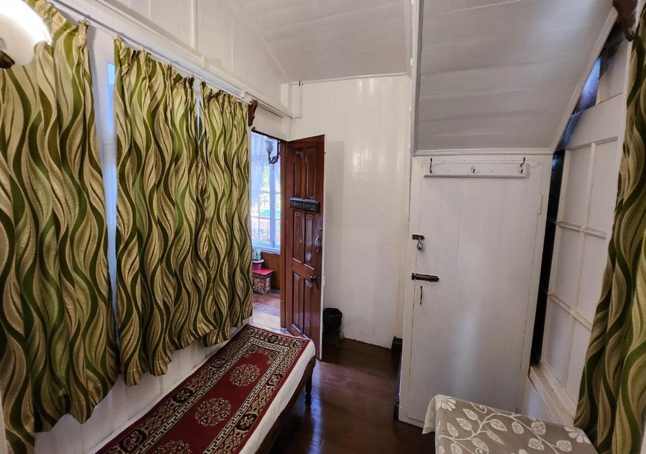 Ivanhoe Hotel Darjeeling  Exterior photo