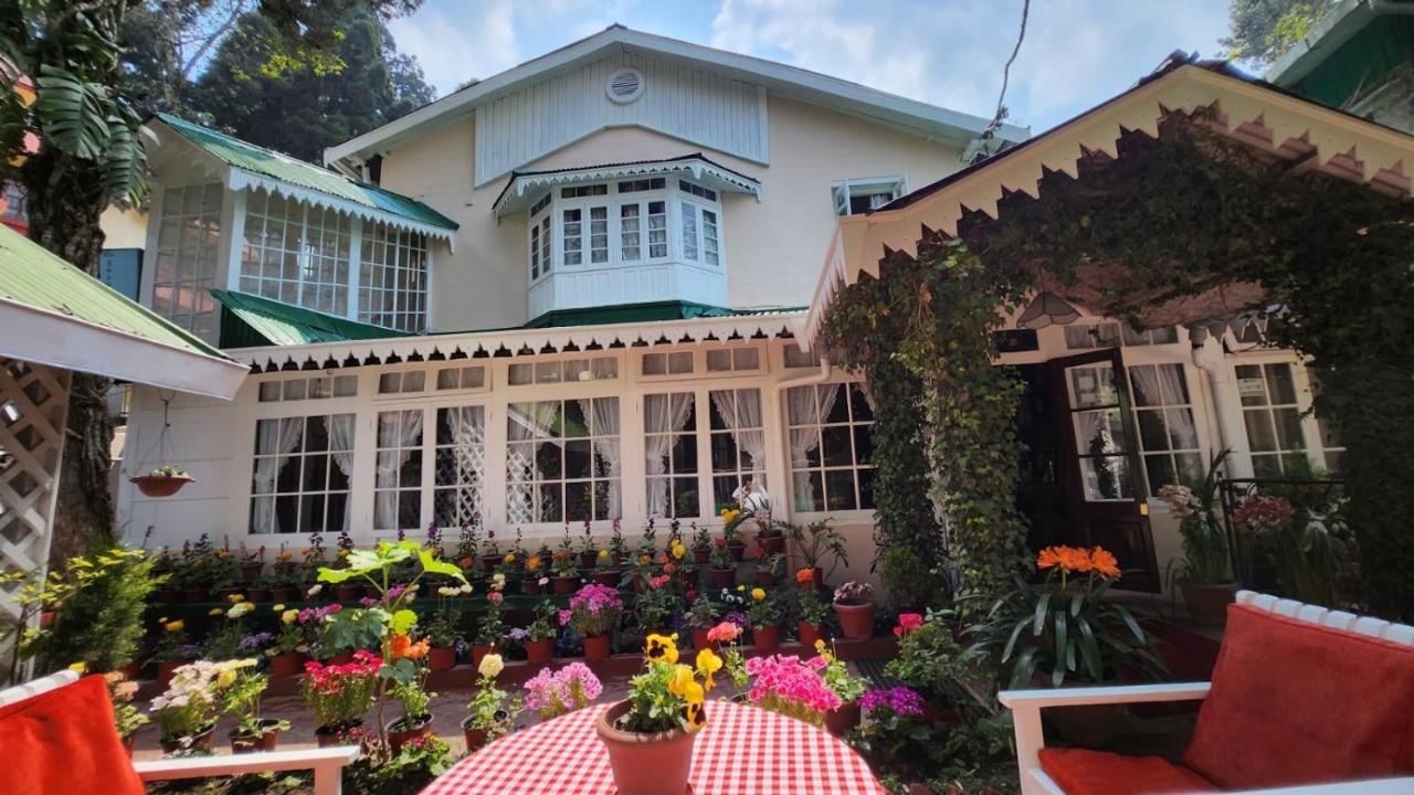 Ivanhoe Hotel Darjeeling  Exterior photo