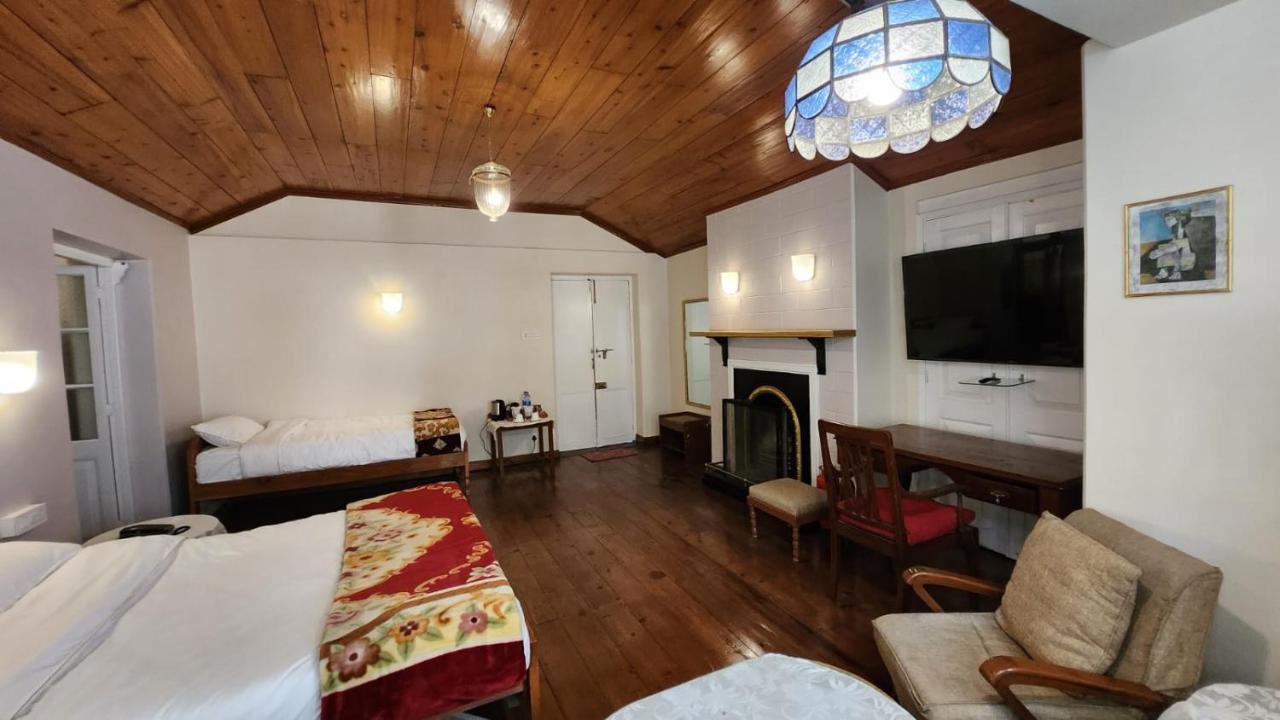Ivanhoe Hotel Darjeeling  Exterior photo