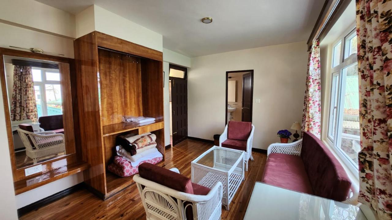 Ivanhoe Hotel Darjeeling  Exterior photo