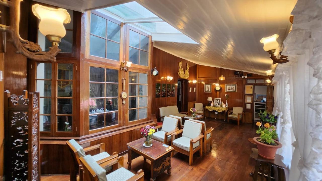 Ivanhoe Hotel Darjeeling  Exterior photo